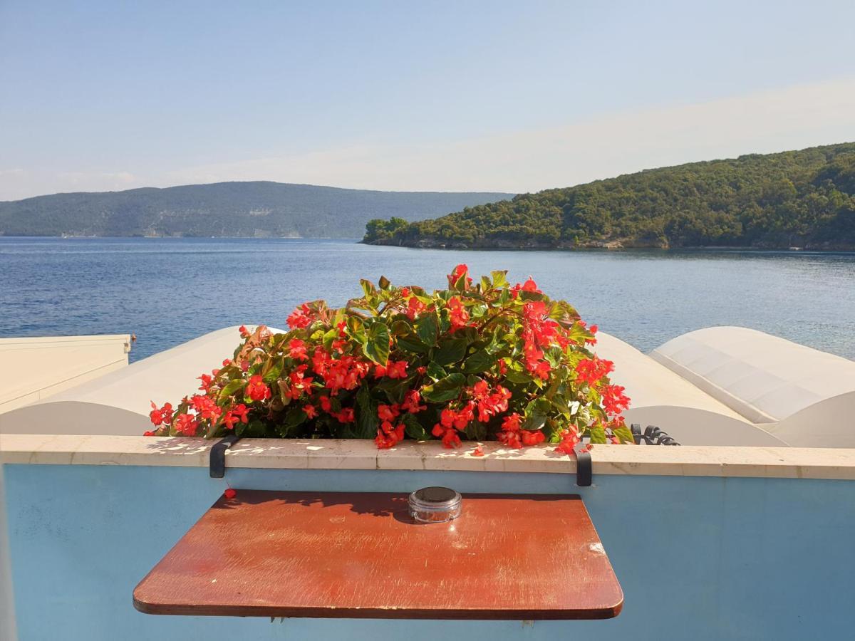 Bed and Breakfast Sobe Mamalu Valun Zewnętrze zdjęcie