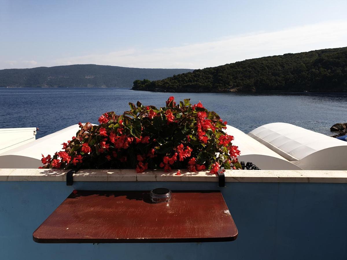 Bed and Breakfast Sobe Mamalu Valun Zewnętrze zdjęcie