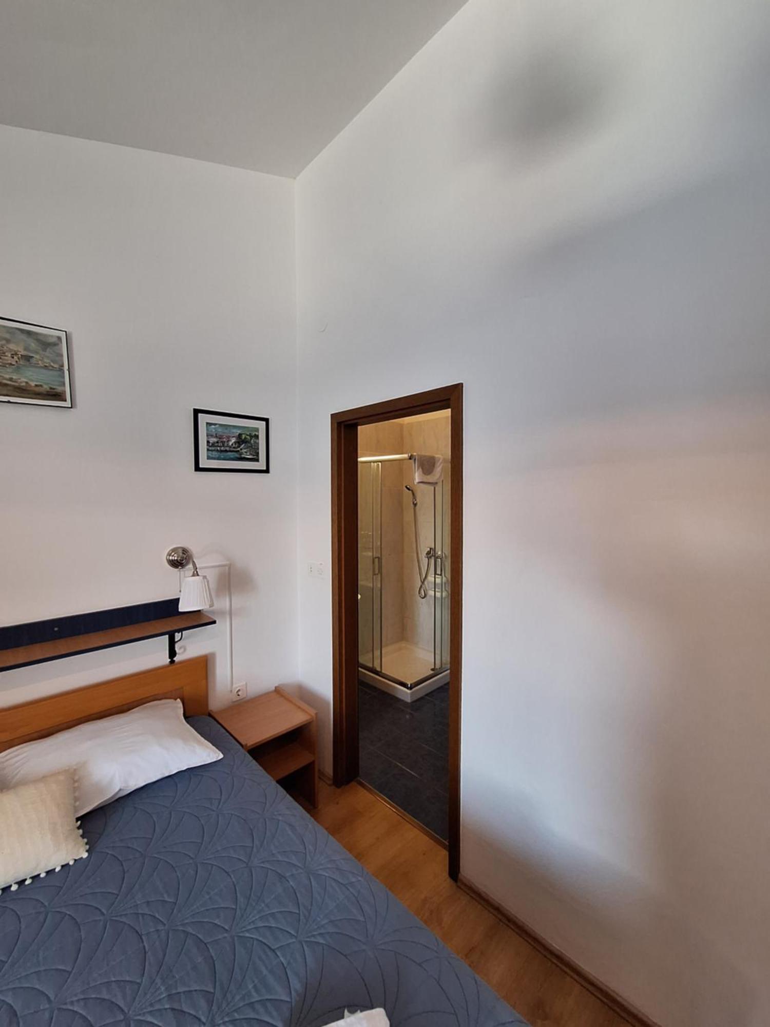 Bed and Breakfast Sobe Mamalu Valun Zewnętrze zdjęcie